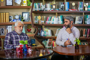 محفل ادبی  و گپ و گفت با گلعلی بابایی، نویسنده کتاب در غرفه نهاد در نمایشگاه کتاب تهران