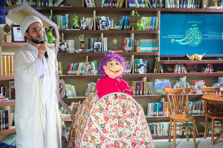 طنین آوای ملکوتی قرآن در نمایشگاه بینالمللی کتاب تهران