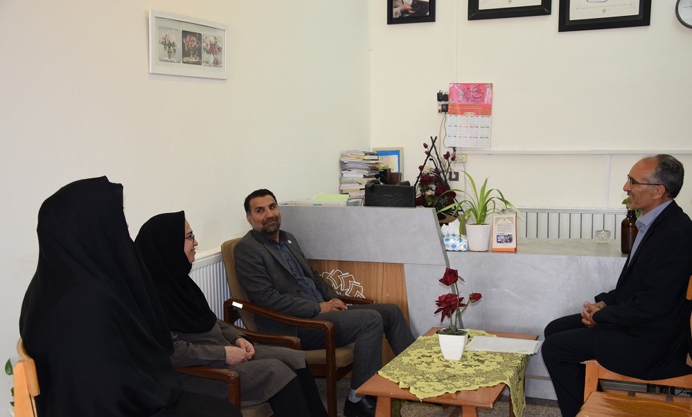 سرپرست ادارهکل کتابخانههای عمومی خراسان رضوی از کتابخانههای گناباد بازدید کرد