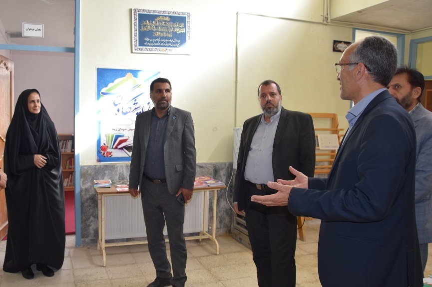 سرپرست ادارهکل کتابخانههای عمومی خراسان رضوی از کتابخانههای گناباد بازدید کرد