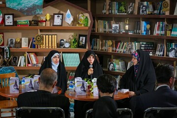 رونمایی از کتاب «مردی با آرزوهای دروبرد» در غرفه نهاد در نمایشگاه کتاب تهران