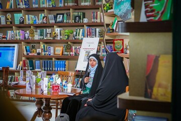 رونمایی از کتاب «مردی با آرزوهای دروبرد» در غرفه نهاد در نمایشگاه کتاب تهران