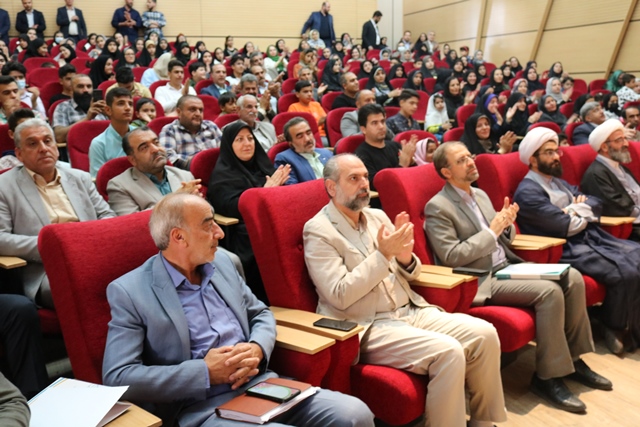 تقویت فرهنگ ایرانی-اسلامی با ترویج کتاب و کتابخوانی در استان محقق میشود