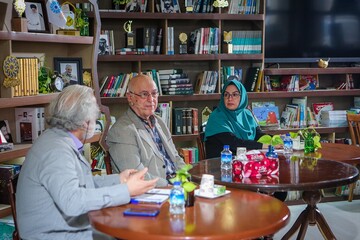 نشست علمی «کتابسازی(۳): متن خوب، ترجمه بد»