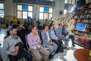 نشست علمی «کتابسازی(۳): متن خوب، ترجمه بد»