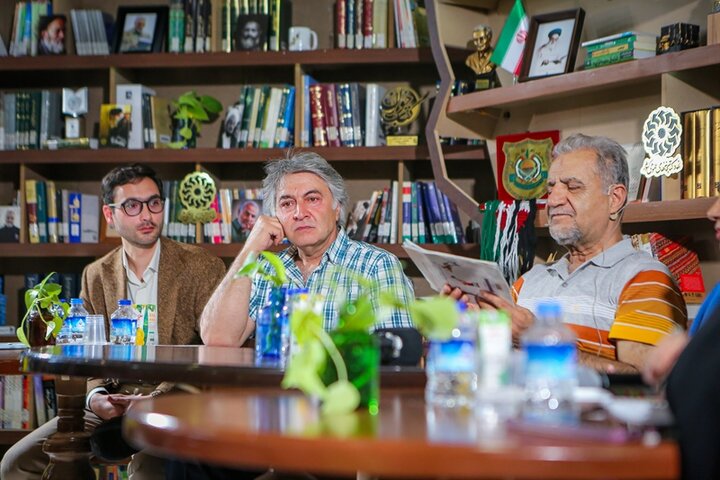 شعر ارتباط کودکان را با جهان عمیقتر، عاطفیتر و دلچسبتر میکند