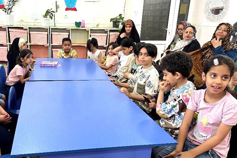 دورهمی مادر و کودک در کتابخانه عمومی شهدای باغ زهرا بوشهر برگزار شد