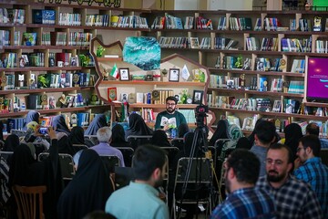 نشست گپ‌وگفتی با «حامد عسگری» نویسنده و شاعر