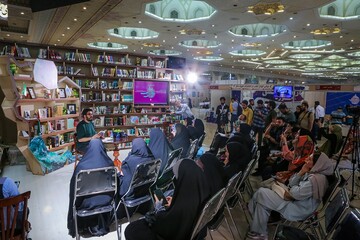 نشست گپ‌وگفتی با «حامد عسگری» نویسنده و شاعر