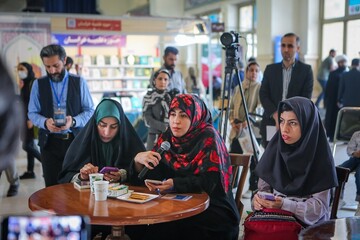 غرفه نهاد کتابخانه‌های عمومی کشور در هفتمین روز از نمایشگاه کتاب تهران