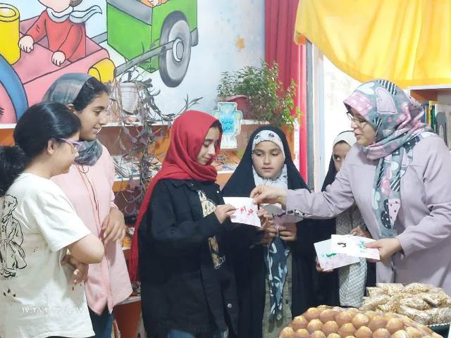 نشستهای شعرخوانی و معرفی کتاب کودکانه در کتابخانه عمومی ۲۲ بهمن شاهرود