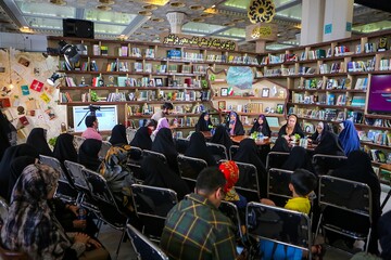 آیین رونمایی از کتاب «روایت مادری» و محفل شعرخوانی با موضوع مادران شهدای مدافع حرم