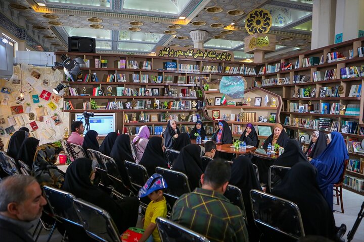 «روایت مادری» ادای دینی به مادران شهدا