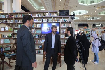 غرفه نهاد کتابخانههای عمومی کشور در هشتمین روز از نمایشگاه کتاب تهران