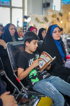 غرفه نهاد کتابخانههای عمومی کشور در هشتمین روز از نمایشگاه کتاب تهران