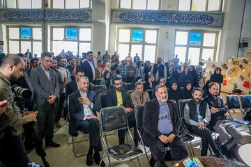 محفل ادبی «ایران در شعر بینالملل و حماسه یمن»