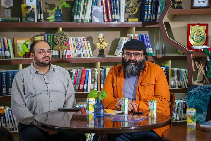 گفتوشنود پیرامون نگارش ادبیات دینی