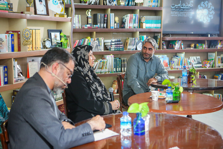 تقریظ رهبر انقلاب بر کتاب «اسم تو مصطفی ست» نقطه عطف زندگیام بود