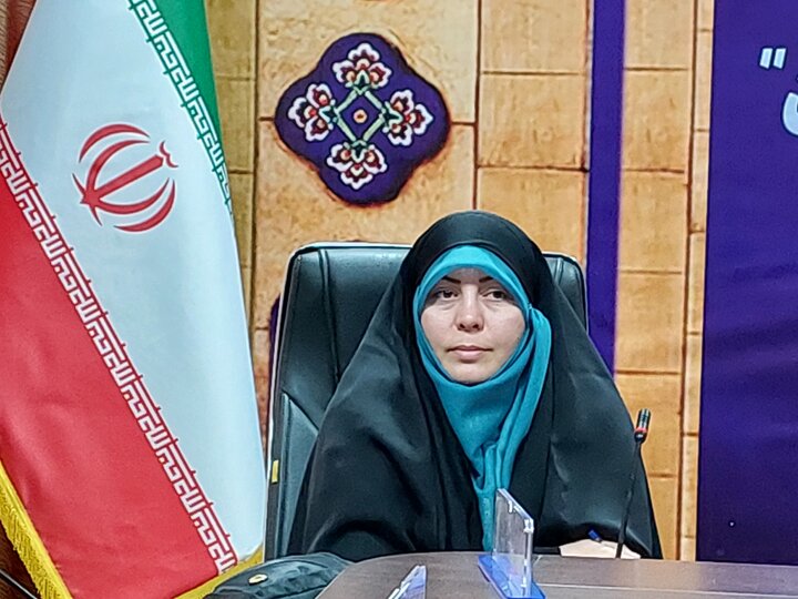 نشست ادبی «خورشید فروزان، ماه تابان» در آذربایجانغربی برگزار شد