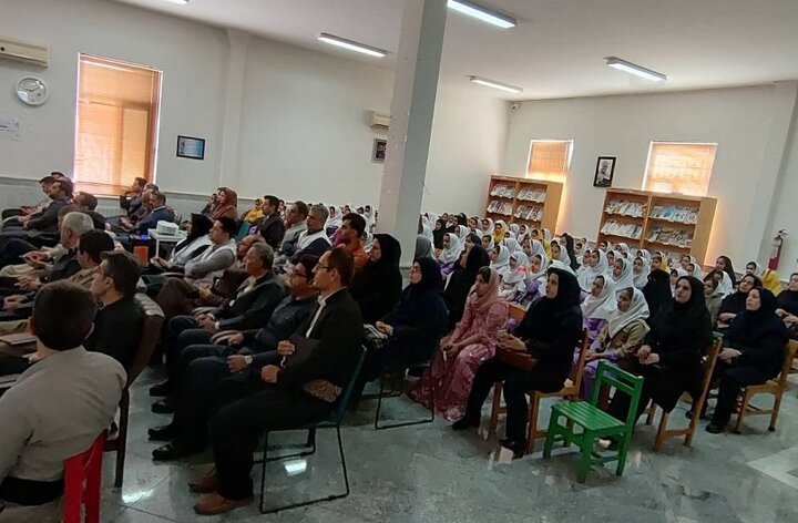 آیین اختتامیه طرح مدرسه و هنر آموزش در کتابخانه(مهاک) برگزار شد