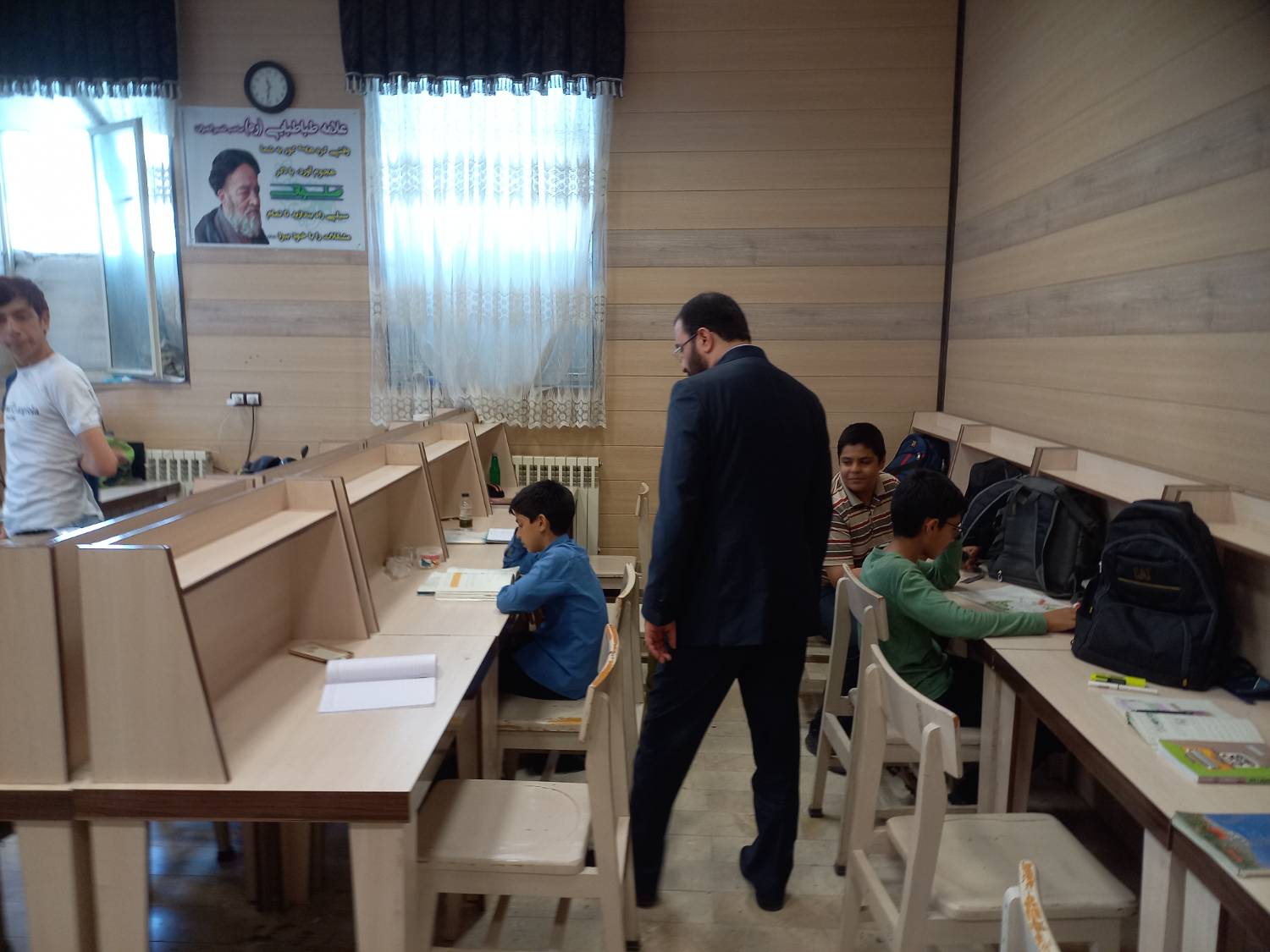 بازدید جانشین وزیر فرهنگ و ارشاد اسلامی از کتابخانه محمدتقی کریمپور بیرجند