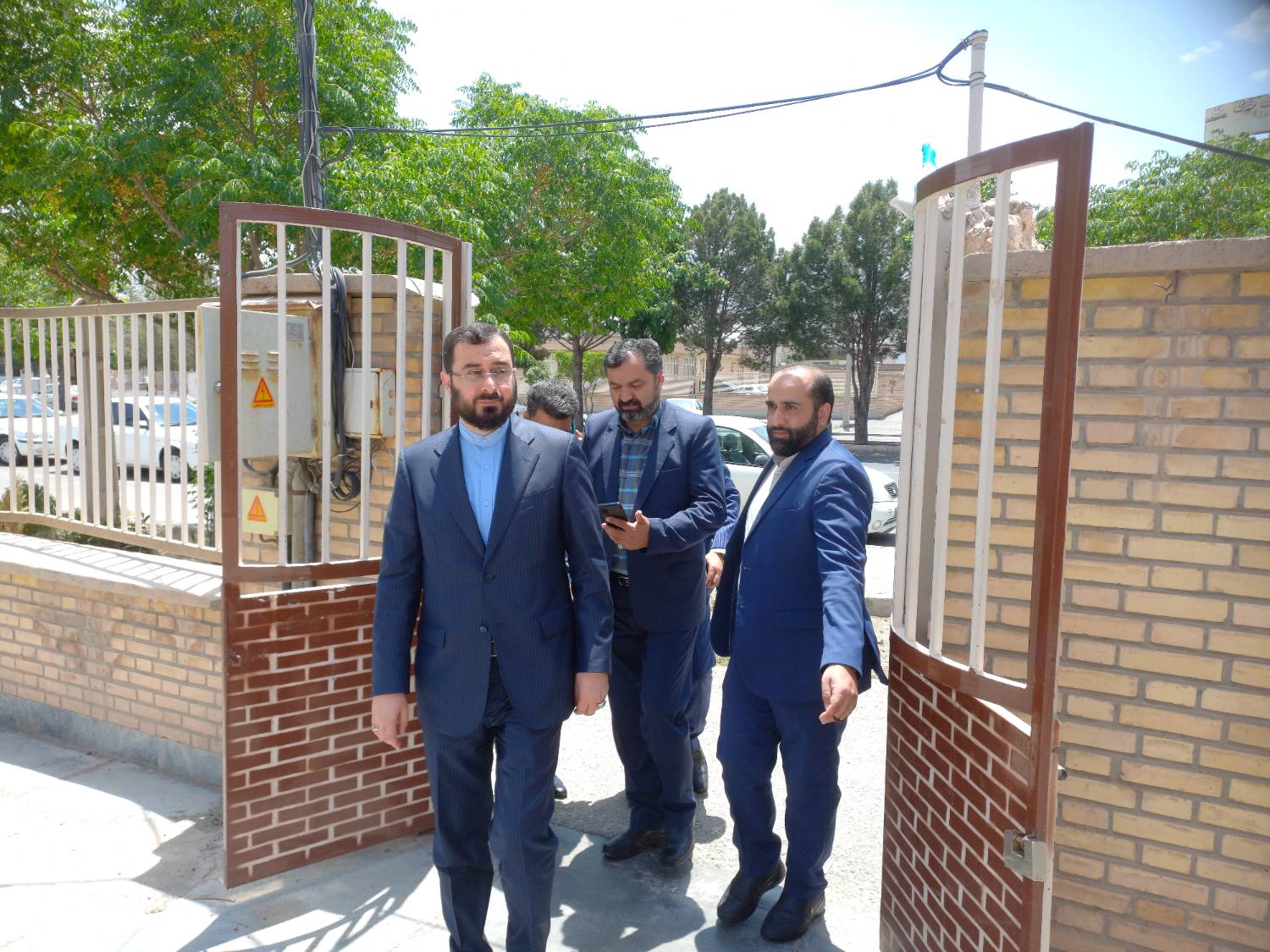 بازدید جانشین وزیر فرهنگ و ارشاد اسلامی از کتابخانه محمدتقی کریمپور بیرجند