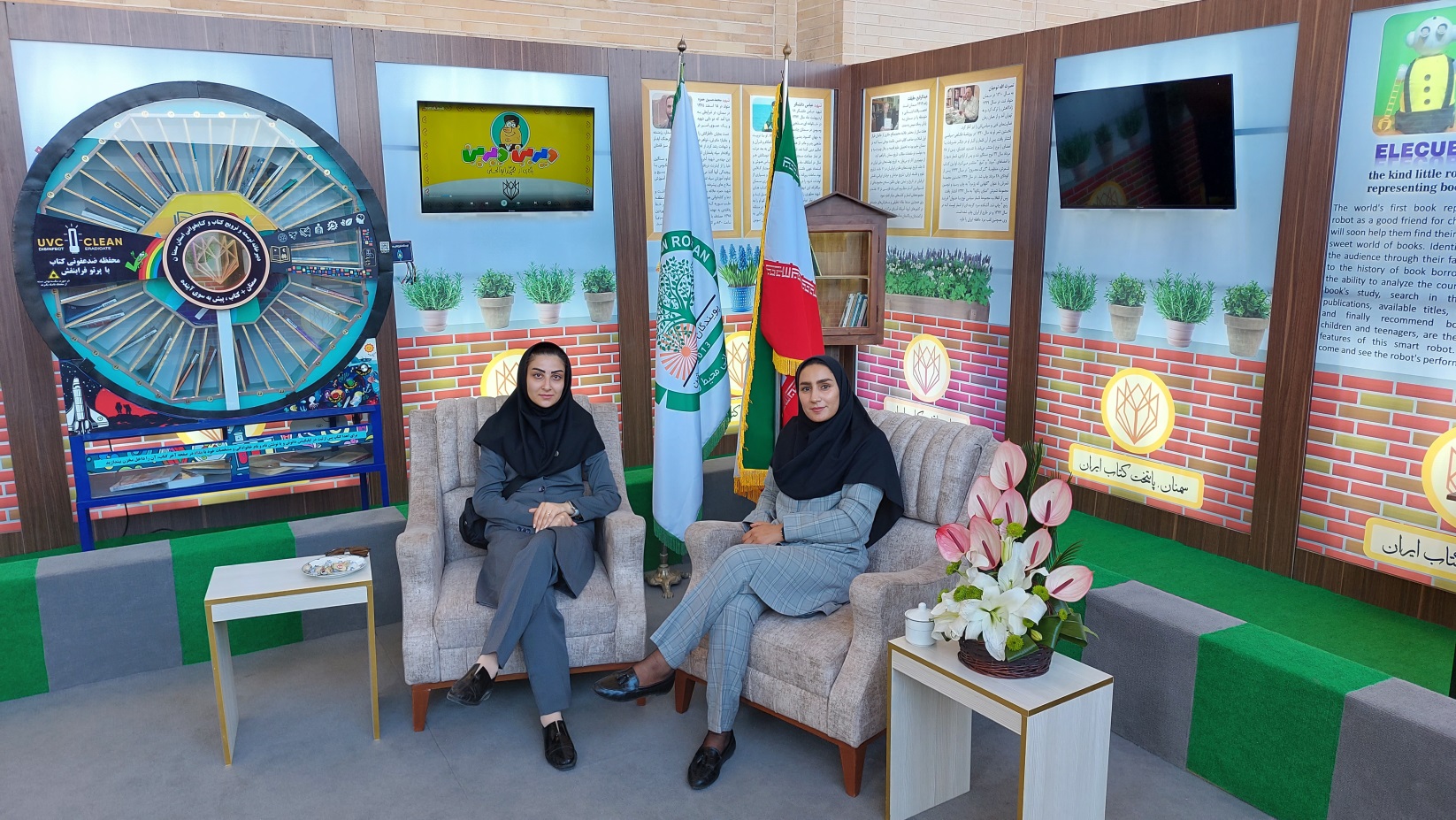 بالغ بر ۱۵ میلیون تومان توسط خیرین به کتابخانههای عمومی شهرستان سرخه اهدا شد