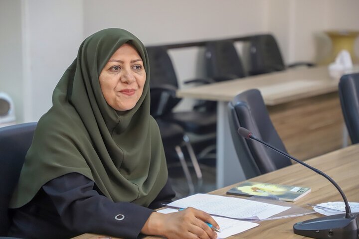 ارائه گواهینامه دوره آموزشی «آشنایی با فنون داستاننویسی» در کتابخانه مرکزی همدان