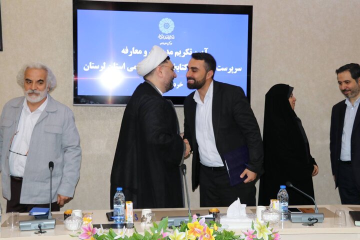 توجه به معنای «خدمت» مهمترین رکن در تعریف جدید کتابخانه است