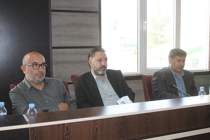 ویژهبرنامه سراسری سوگواره ادبی «روز وداع یاران» در ایلام برگزار شد