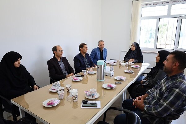 کتابخانههای عمومی پاتوق اهالی فرهنگ و ادب هستند