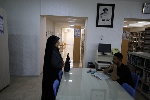 کتابخانههای عمومی پاتوق اهالی فرهنگ و ادب هستند