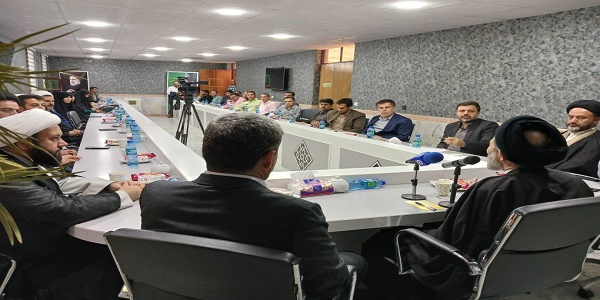 ارتقای فضائل اخلاقی در جامعه شایستهسالاری را افزایش میدهد