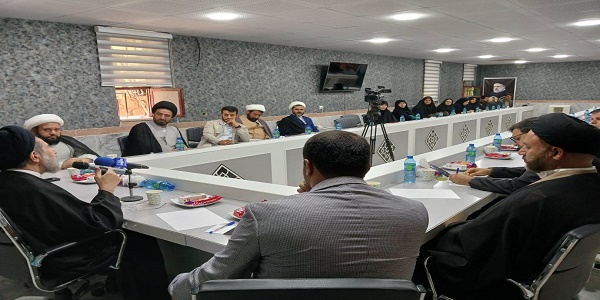 ارتقای فضائل اخلاقی در جامعه شایستهسالاری را افزایش میدهد