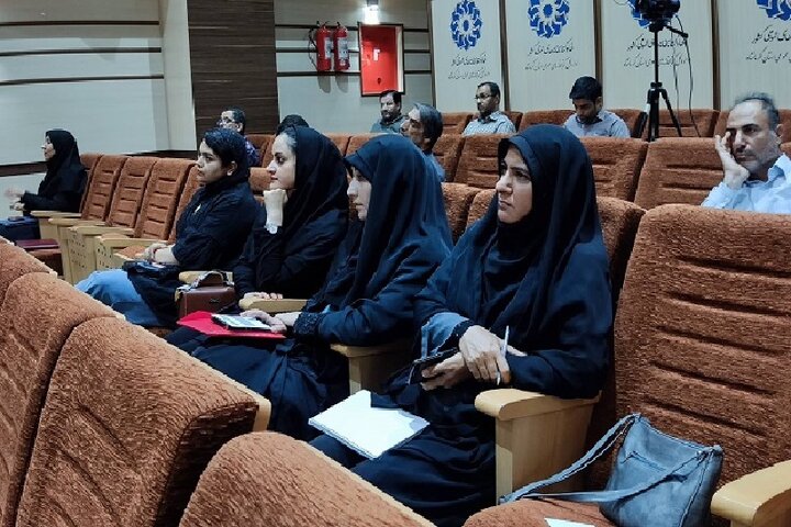 نشست تحلیل و بررسی کتاب «اینترنت با مغز ما چه میکند؟» برگزار شد