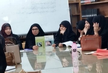 برنامه ها و نشستهای مطالعاتی و فرهنگی در کتابخانه های عمومی خراسان رضوی برگزار شد