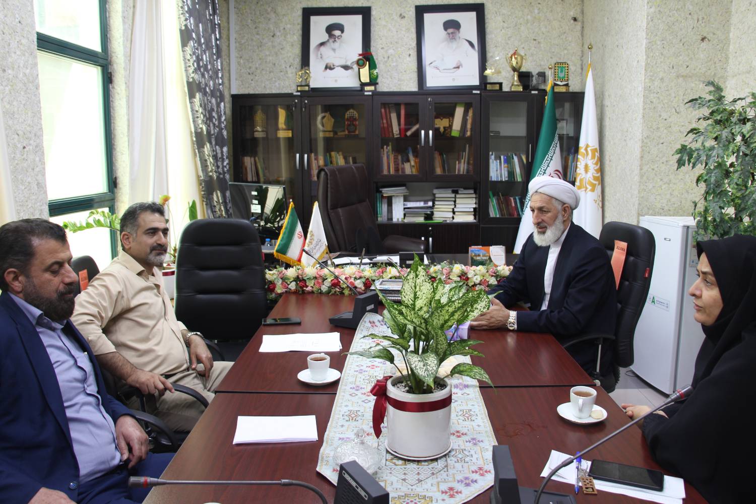 دیدار مدیرکل کتابخانههای عمومی گلستان و سرپرست حقوقی ادارهکل فرهنگ و ارشاد استان