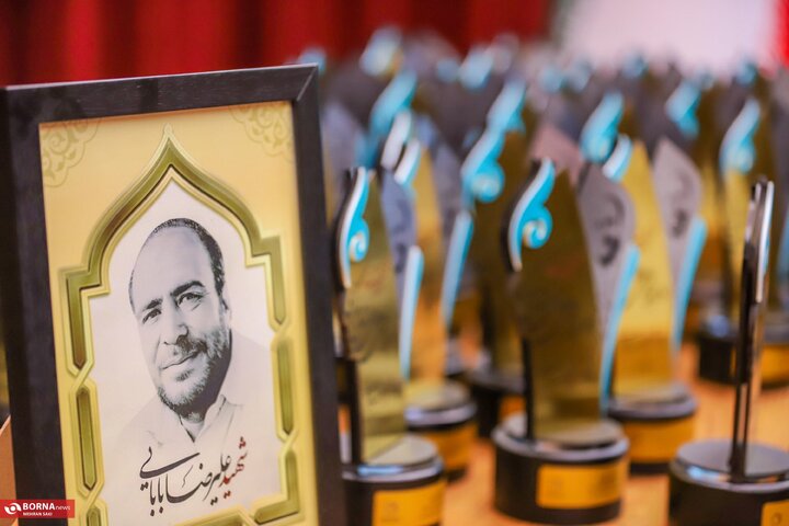 مسئول روابط عمومی ادارهکل کتابخانههای عمومی استان مرکزی موفق به کسب ۲ رتبه برتر شد