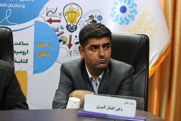 کتابخانههای عمومی، با تسهیلگری و ارائه خدمات کتابمحور، از مردم و کسبوکارهای خُرد حمایت میکنند