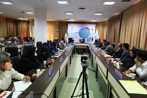 کتابخانههای عمومی، با تسهیلگری و ارائه خدمات کتابمحور، از مردم و کسبوکارهای خُرد حمایت میکنند