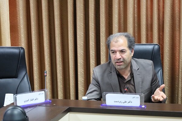 کتابخانههای عمومی، با تسهیلگری و ارائه خدمات کتابمحور، از مردم و کسبوکارهای خُرد حمایت میکنند