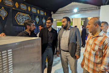 بازدید مهدی رمضانی دبیرکل نهاد کتابخانه های عمومی کشور از دومین نمایشگاه آبادیران