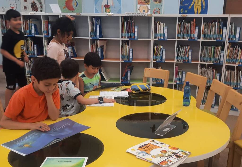 برنامههای متنوع فرهنگی با حضور کودکان مؤسسه «فکرتو بازی کن» برگزار شد