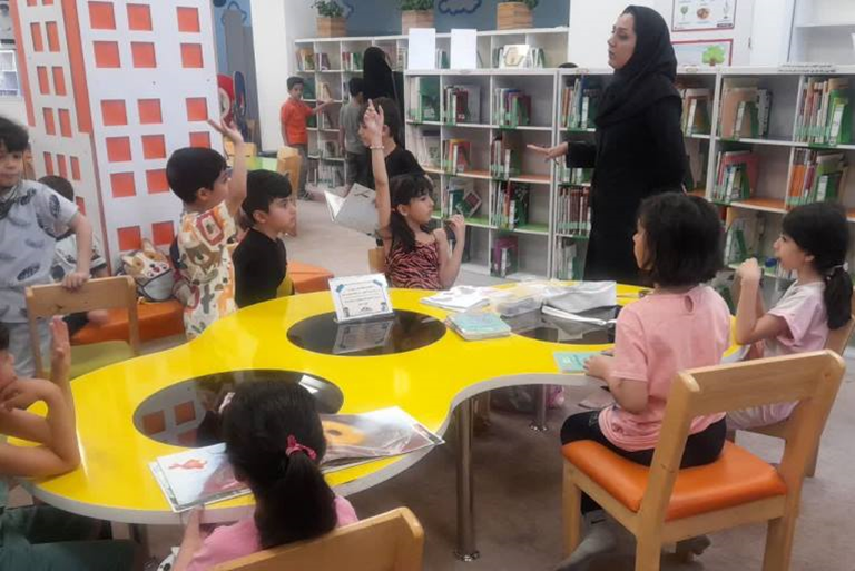 برنامههای متنوع فرهنگی با حضور کودکان مؤسسه «فکرتو بازی کن» برگزار شد