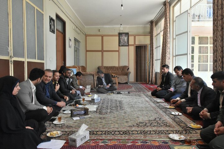 همه خدمتگزاران کشور را همچون فرزندان خود میدانم