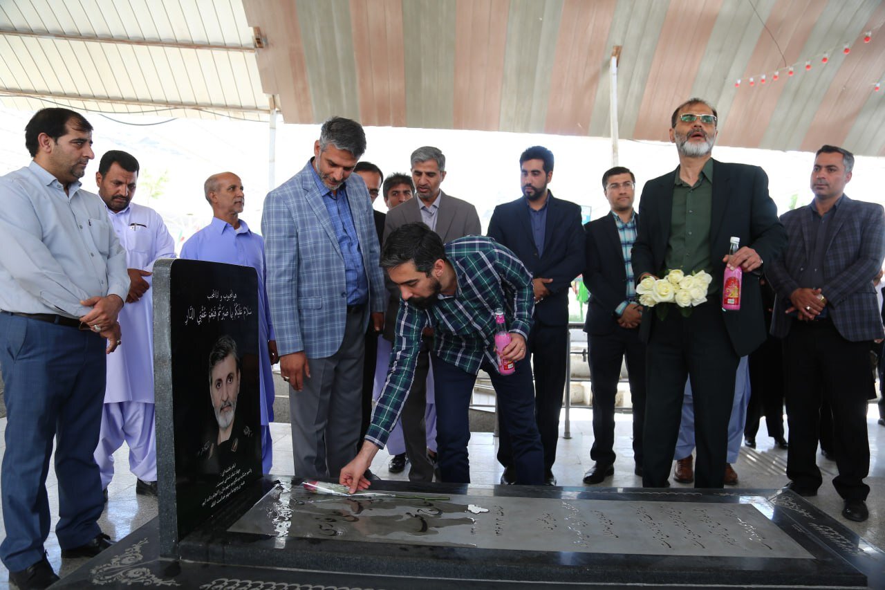 تلاش برای توسعه فضای کتابخانهای در دیار آب و آفتاب و آینه