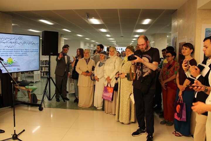 نمایشگاه آثار دوسالانه بینالمللی کارتون کتاب در کتابخانه ملی تاتارستان افتتاح شد