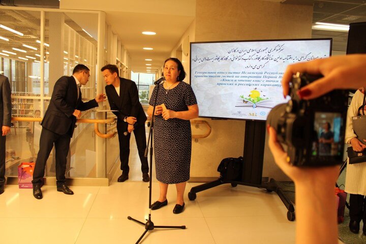 نمایشگاه آثار دوسالانه بینالمللی کارتون کتاب در کتابخانه ملی تاتارستان افتتاح شد