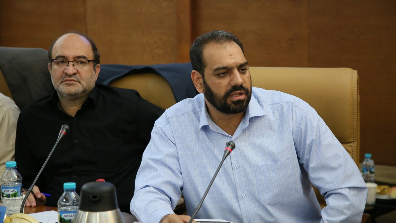 گرامیداشت شهید جمهور و افتخار به سرمایه عظیم مدیریت فرهنگی در کتابخانههای عمومی