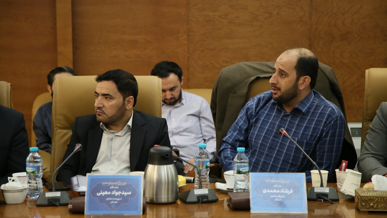 گرامیداشت شهید جمهور و افتخار به سرمایه عظیم مدیریت فرهنگی در کتابخانههای عمومی